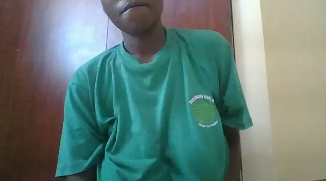 prettychic5 online show from December 13, 10:30 am