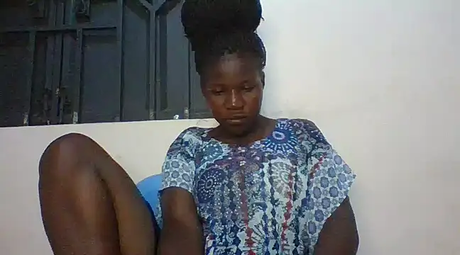 prettychic5 online show from March 12, 6:11 pm