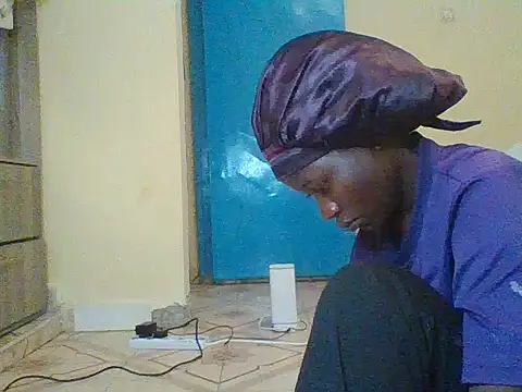 prettychic5 online show from October 15, 7:19 am