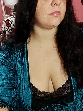 Snapshot of ErikaVlovely chatting on October 12, 7:57 pm ErikaVlovely online show from October 12, 7:57 pm