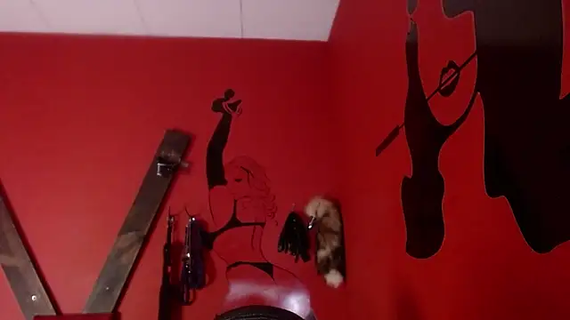 HannaCarrter online show from March 18, 2:48 pm