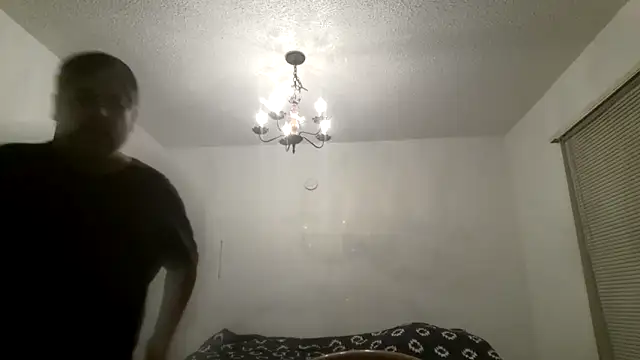 Snapshot of Peachestabby147 chatting on November 8, 11:43 am Peachestabby147 online show from November 8, 11:43 am