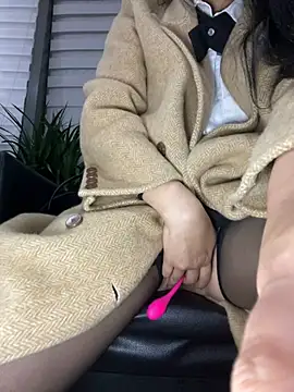 Snapshot of Asia-Lynn chatting on March 15, 4:43 pm Asia-Lynn online show from March 15, 4:43 pm