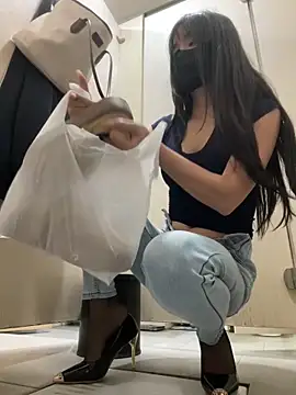 Asia-Lynn online show from April 3, 12:25 pm