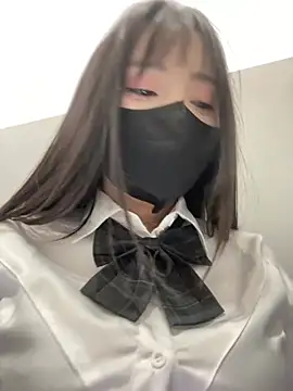 Snapshot of Asia-Lynn chatting on July 10, 11:02 am Asia-Lynn online show from July 10, 11:02 am