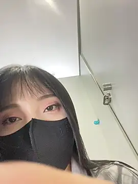 Snapshot of Asia-Lynn chatting on July 18, 10:52 am Asia-Lynn online show from July 18, 10:52 am