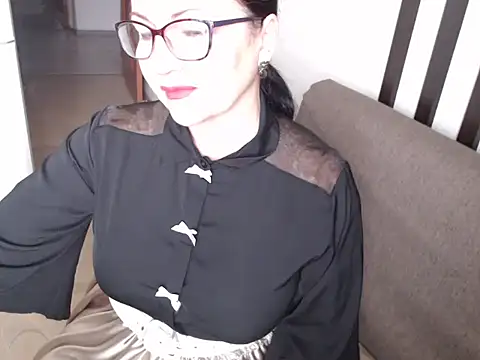 Alma44 online show from April 8, 7:08 am