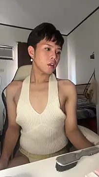 Plaxtique online show from December 22, 5:15 am