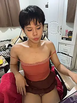 Plaxtique online show from January 17, 7:17 pm