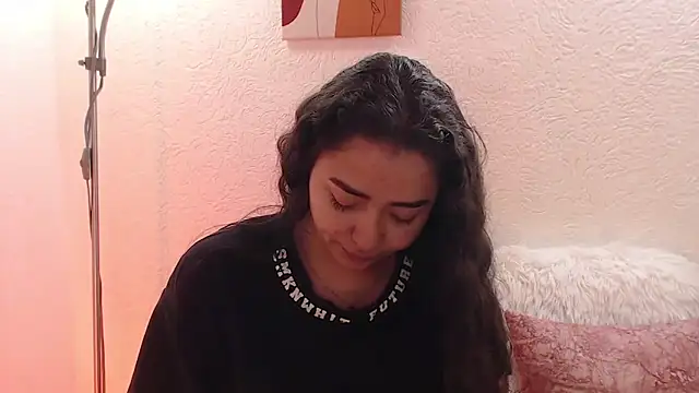  Kim  M online show from March 13, 1:51 pm