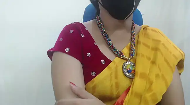 Snapshot of Lovely_Siri_23 chatting on January 13, 11:19 am Lovely Siri 23 online show from January 13, 11:19 am