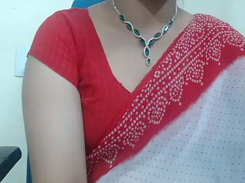 Snapshot of Lovely_Siri_23 chatting on November 2, 12:07 pm Lovely Siri 23 online show from November 2, 12:07 pm