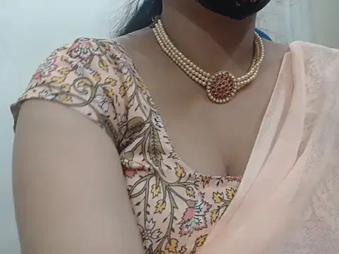 Lovely Siri 23 online show from December 15, 6:28 am