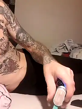 PIercingBoy38 online show from February 12, 1:09 am