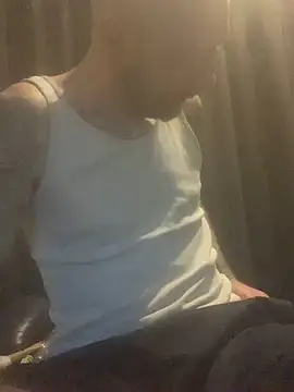 PIercingBoy38 online show from March 2, 5:04 pm