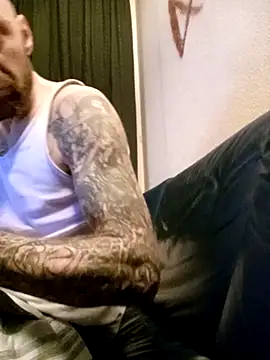 PIercingBoy38 online show from January 8, 9:17 pm