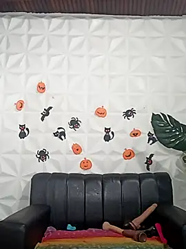 Snapshot of Valentinaa_mature chatting on October 5, 11:57 pm Valentinaa mature online show from October 5, 11:57 pm