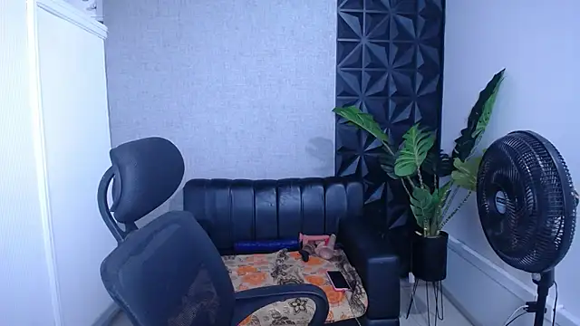 Valentinaa mature online show from March 25, 10:16 pm