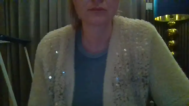 Bella-Tight online show from February 7, 6:33 pm