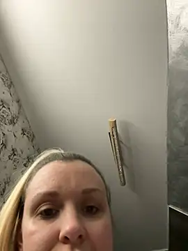 Bella-Tight online show from March 3, 8:15 pm