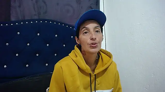 Snapshot of anyu1306 chatting on January 31, 6:14 pm anyu1306 online show from January 31, 6:14 pm