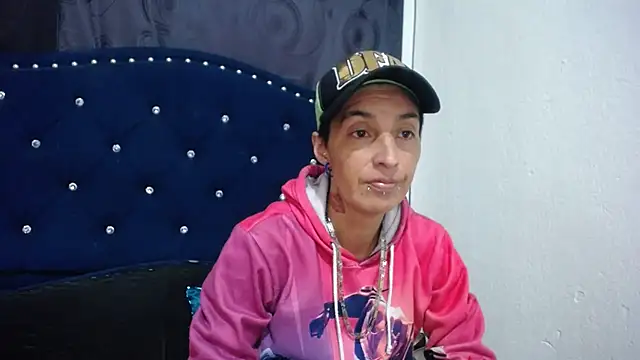 Snapshot of anyu1306 chatting on March 16, 7:17 pm anyu1306 online show from March 16, 7:17 pm