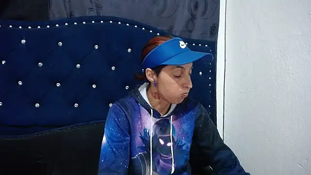 Snapshot of anyu1306 chatting on March 18, 1:32 am anyu1306 online show from March 18, 1:32 am