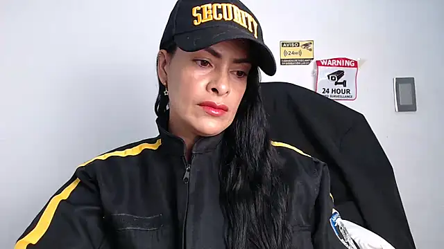 Snapshot of susana07 chatting on May 14, 12:12 pm susana07 online show from May 14, 12:12 pm