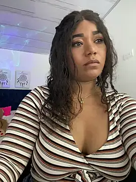 Snapshot of NanaRose77 chatting on March 21, 4:49 am NanaRose77 online show from March 21, 4:49 am