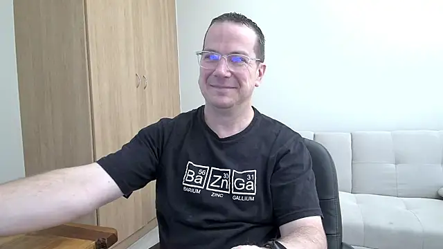 BrettJ81 online show from December 23, 10:57 am