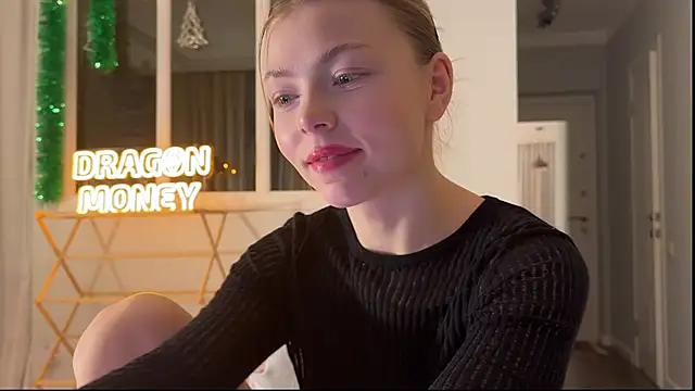 Aliceimhorny online show from December 4, 2:04 pm