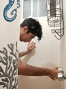 Snapshot of Mangopitudo chatting on January 1, 2:51 am Mangopitudo online show from January 1, 2:51 am