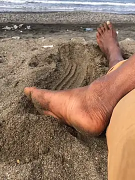 Snapshot of kvr27 chatting on January 12, 1:49 pm kvr27 online show from January 12, 1:49 pm