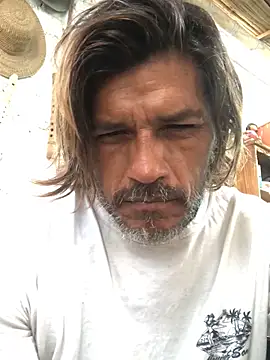 Snapshot of kvr27 chatting on February 4, 12:22 pm kvr27 online show from February 4, 12:22 pm