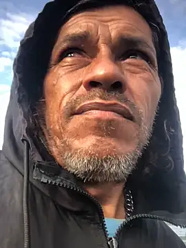 Snapshot of kvr27 chatting on February 16, 1:07 pm kvr27 online show from February 16, 1:07 pm