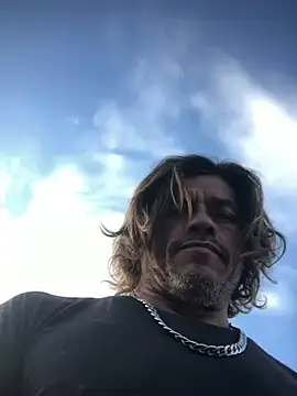 Snapshot of kvr27 chatting on February 17, 12:12 pm kvr27 online show from February 17, 12:12 pm