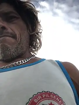 Snapshot of kvr27 chatting on February 22, 12:15 pm kvr27 online show from February 22, 12:15 pm