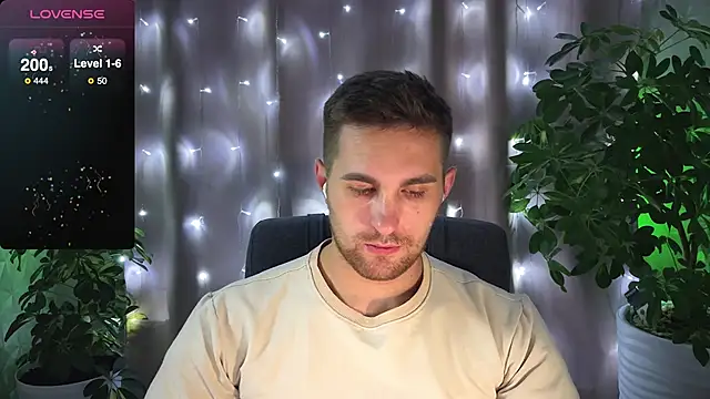 Sweeet  boy online show from February 3, 7:10 pm