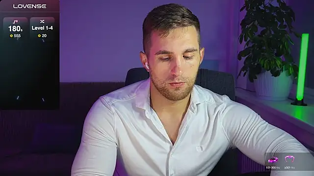 Sweeet  boy online show from October 9, 9:02 pm