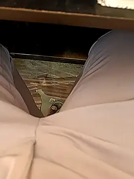 u wan me online show from April 3, 6:44 am