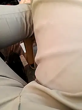 u wan me online show from April 13, 7:36 am