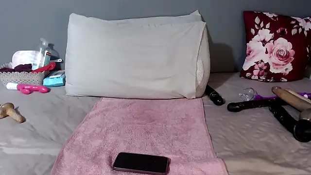 graciousxxx online show from June 15, 6:04 am