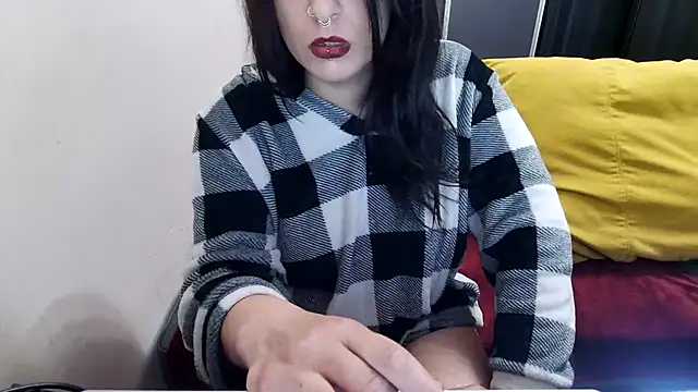 Snapshot of Lustylia chatting on March 1, 4:44 pm Lustylia online show from March 1, 4:44 pm