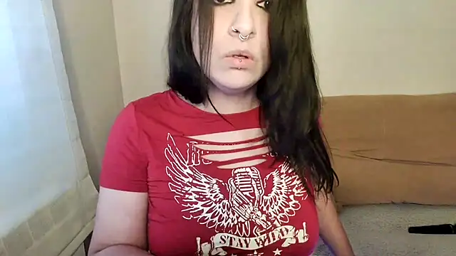 Snapshot of Lustylia chatting on October 22, 10:26 am Lustylia online show from October 22, 10:26 am