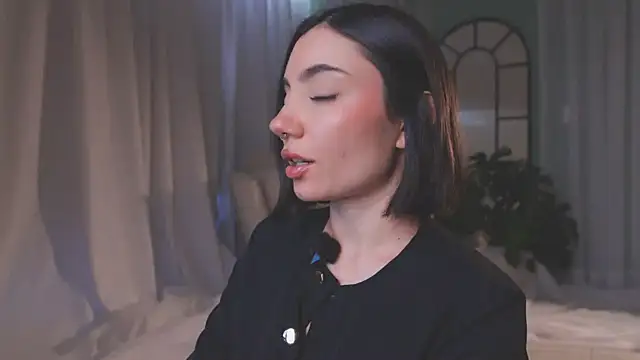 AmyArmstrong online show from March 31, 10:43 pm