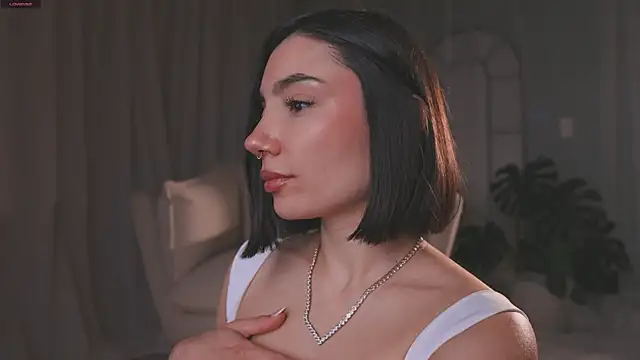 AmyArmstrong online show from April 9, 11:21 pm