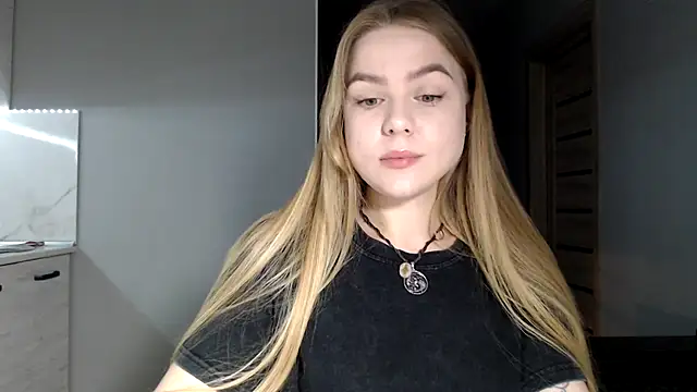 Snapshot of Sunbeam_ chatting on April 22, 7:59 pm Sunbeam online show from April 22, 7:59 pm