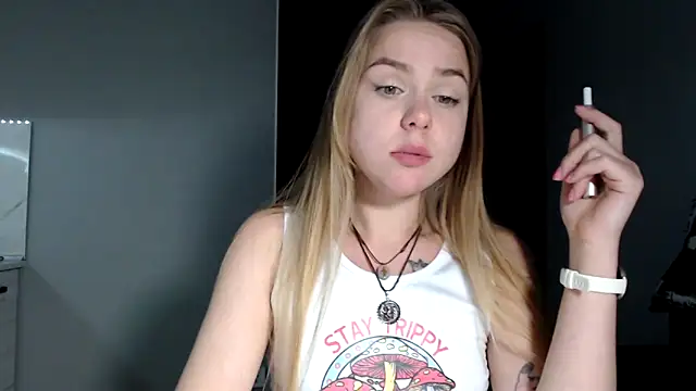 Snapshot of Sunbeam_ chatting on May 30, 9:12 pm Sunbeam online show from May 30, 9:12 pm