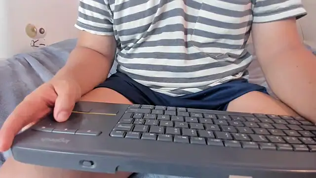 oliver price1 online show from April 8, 1:55 pm