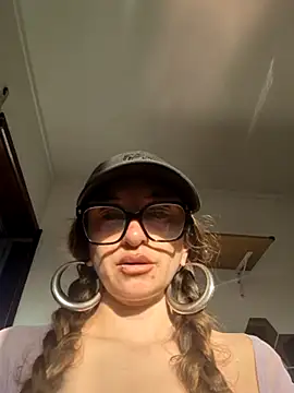 xgabyenlalunax online show from March 12, 4:35 pm